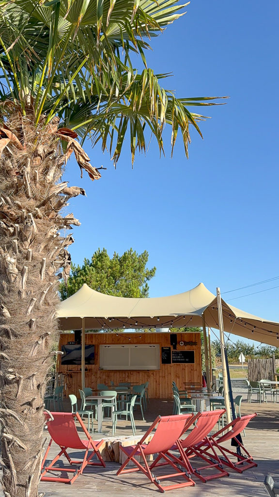 Espace Bar et détente du camping Les Dunes